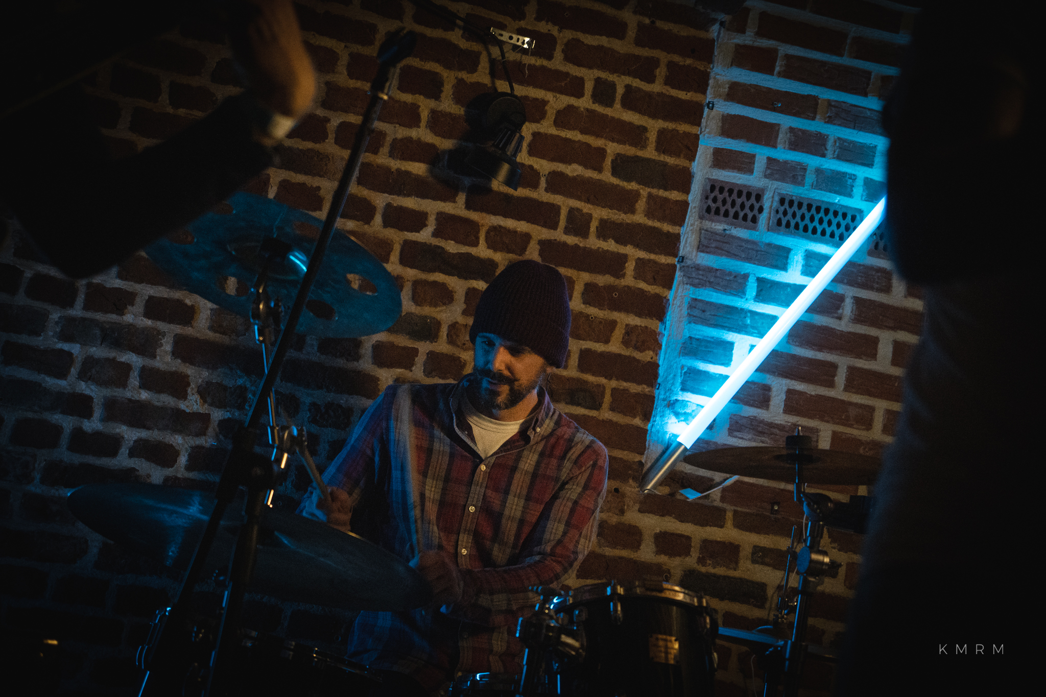 TheFallingTape HighVoltage - Photo 9