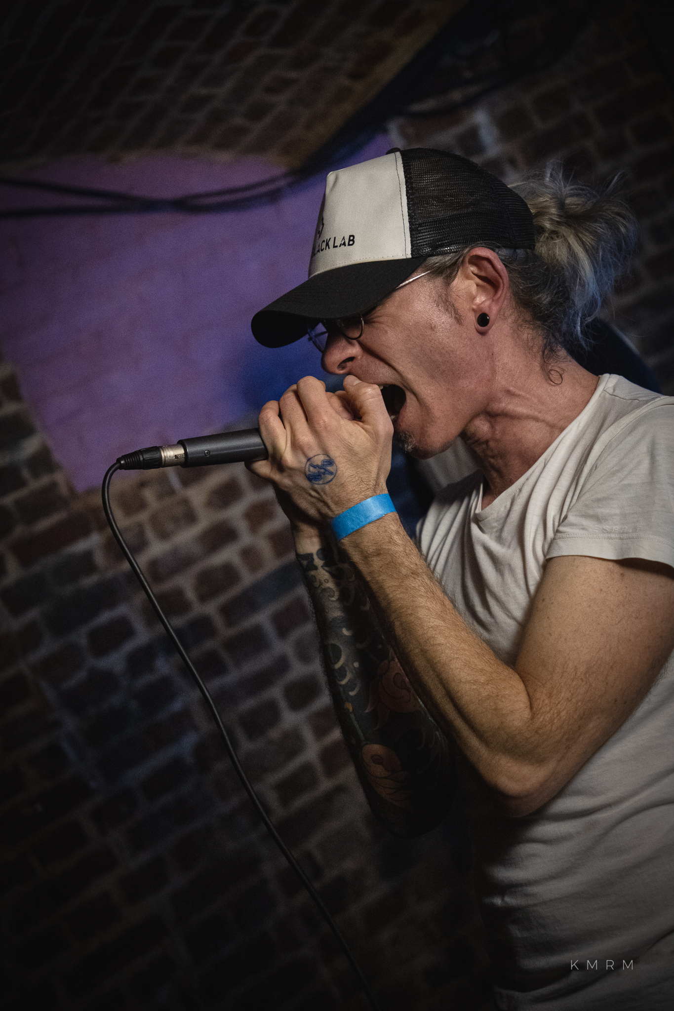 TheFallingTape HighVoltage - Photo 4